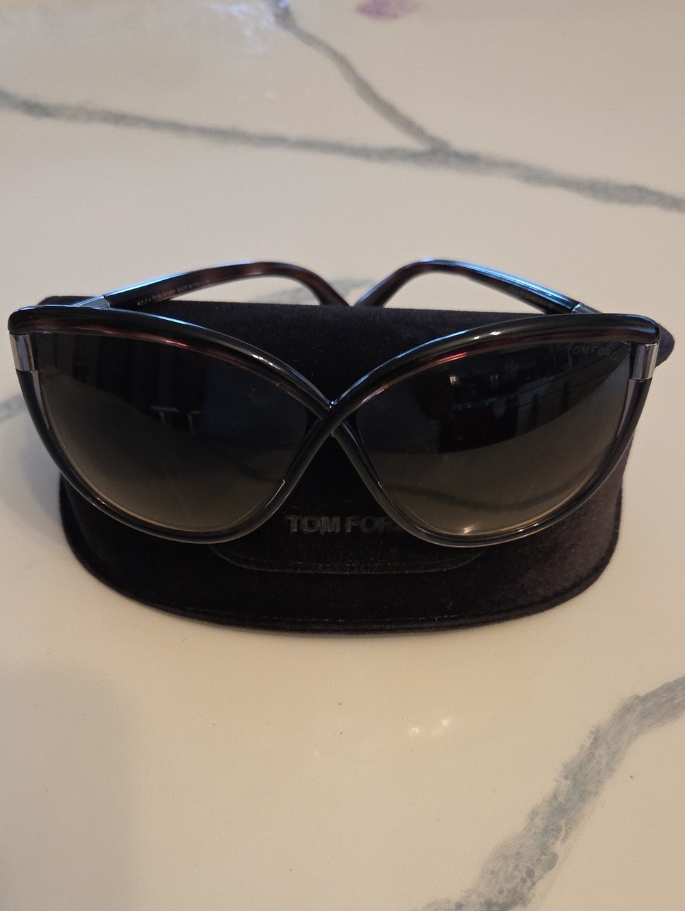 Tom Ford Women's Black Gradient Cat-Eye Sunglasses with Dark Lenses